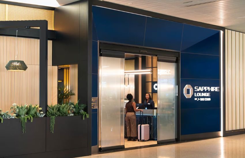 The entrance to the Chase Sapphire Lounge in Phoenix Airport